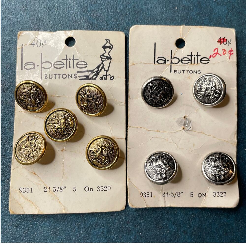 VTG Lot of La Petite Sewing Buttons on Cards Variety Sizes and Colors Craft